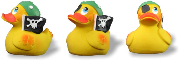 Badeente Pirat Duck mit grüner Mütze
